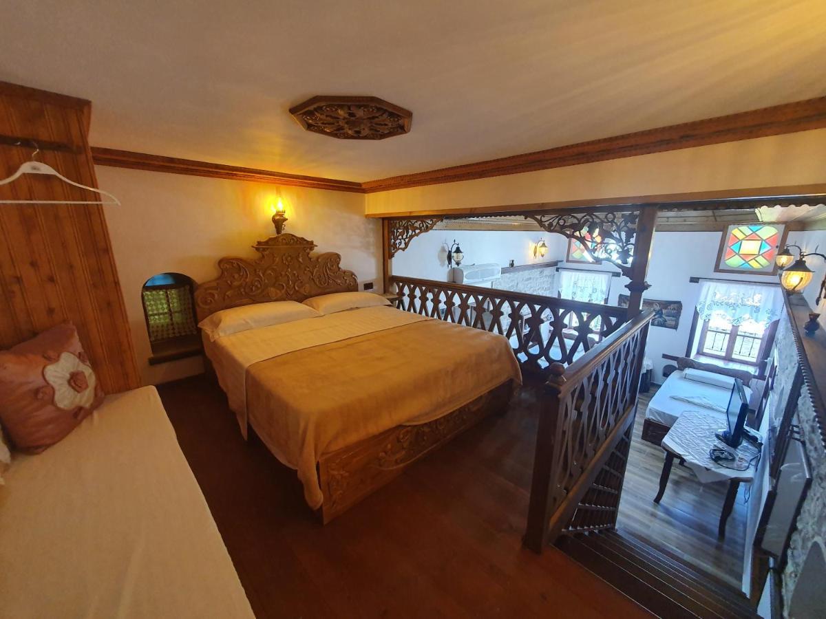 Riva Guest House ジロカストラ エクステリア 写真